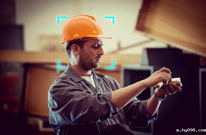 穿戴监测，联动视频远程查看施工状态